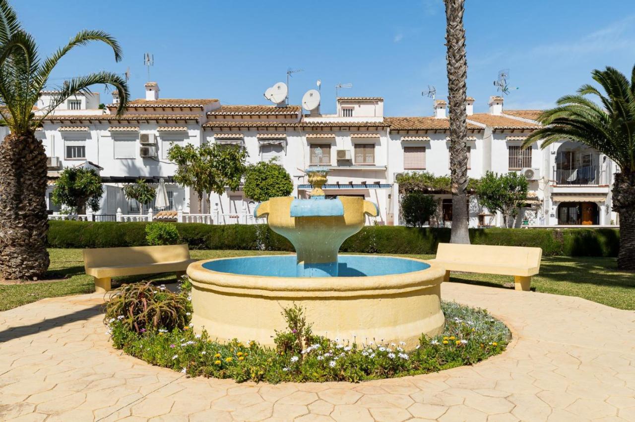 Casa Lago Jardin Alicante Bagian luar foto