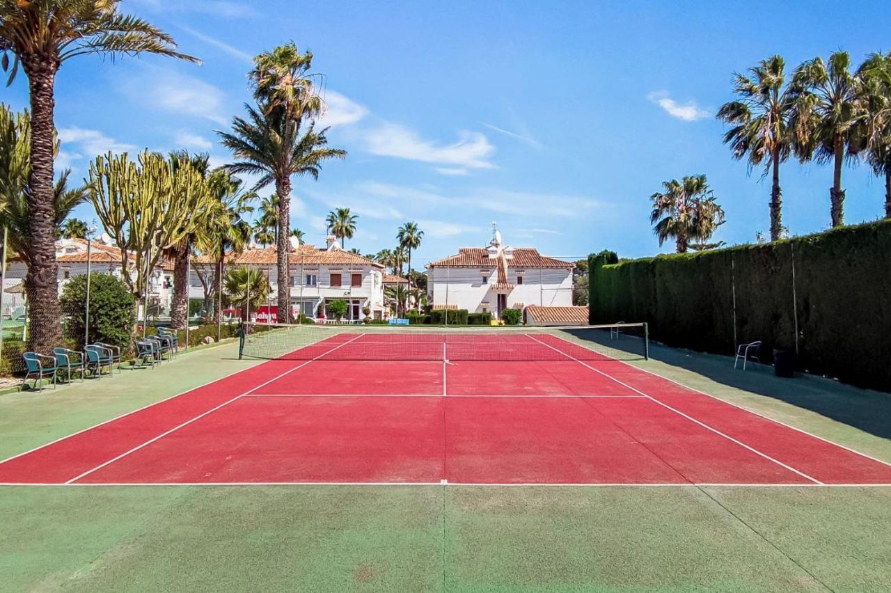 Casa Lago Jardin Alicante Bagian luar foto