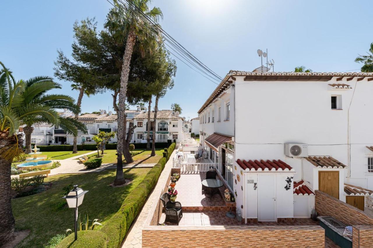 Casa Lago Jardin Alicante Bagian luar foto